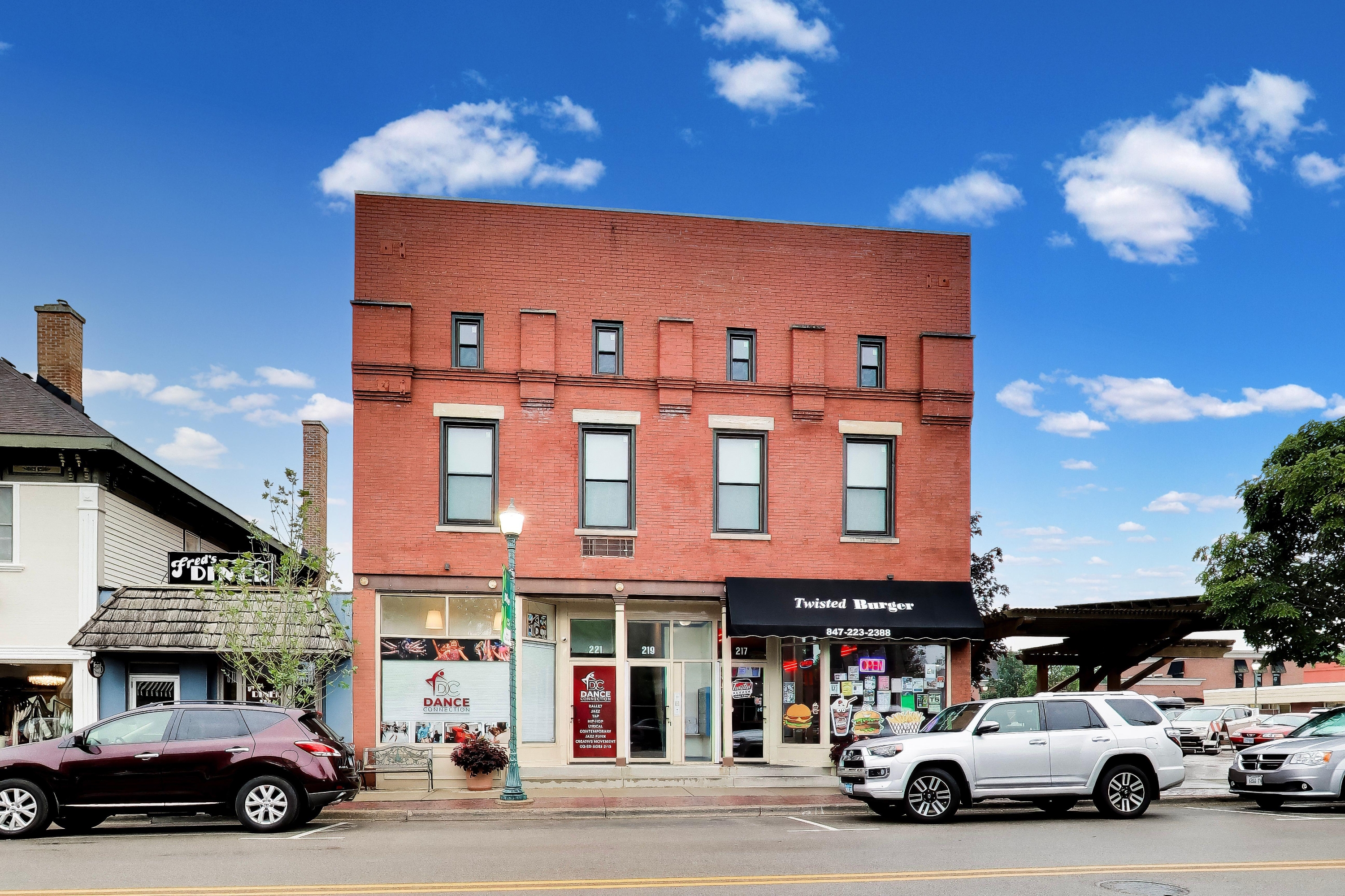 219 Center Street - 302